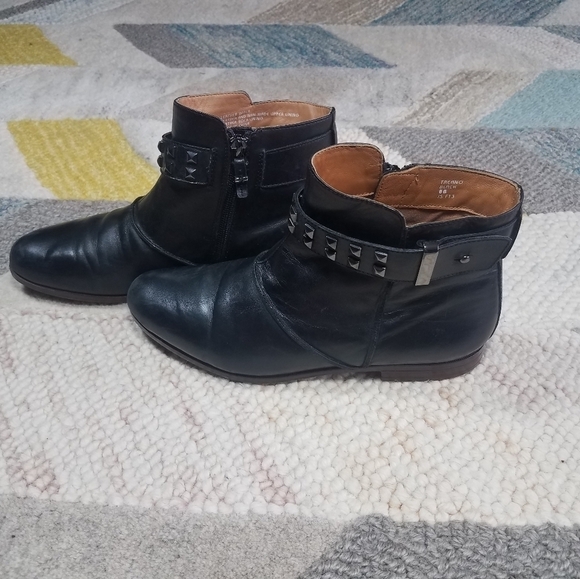 Earthies Treano Studded Moto Ankle Bootie - Picture 6 of 15